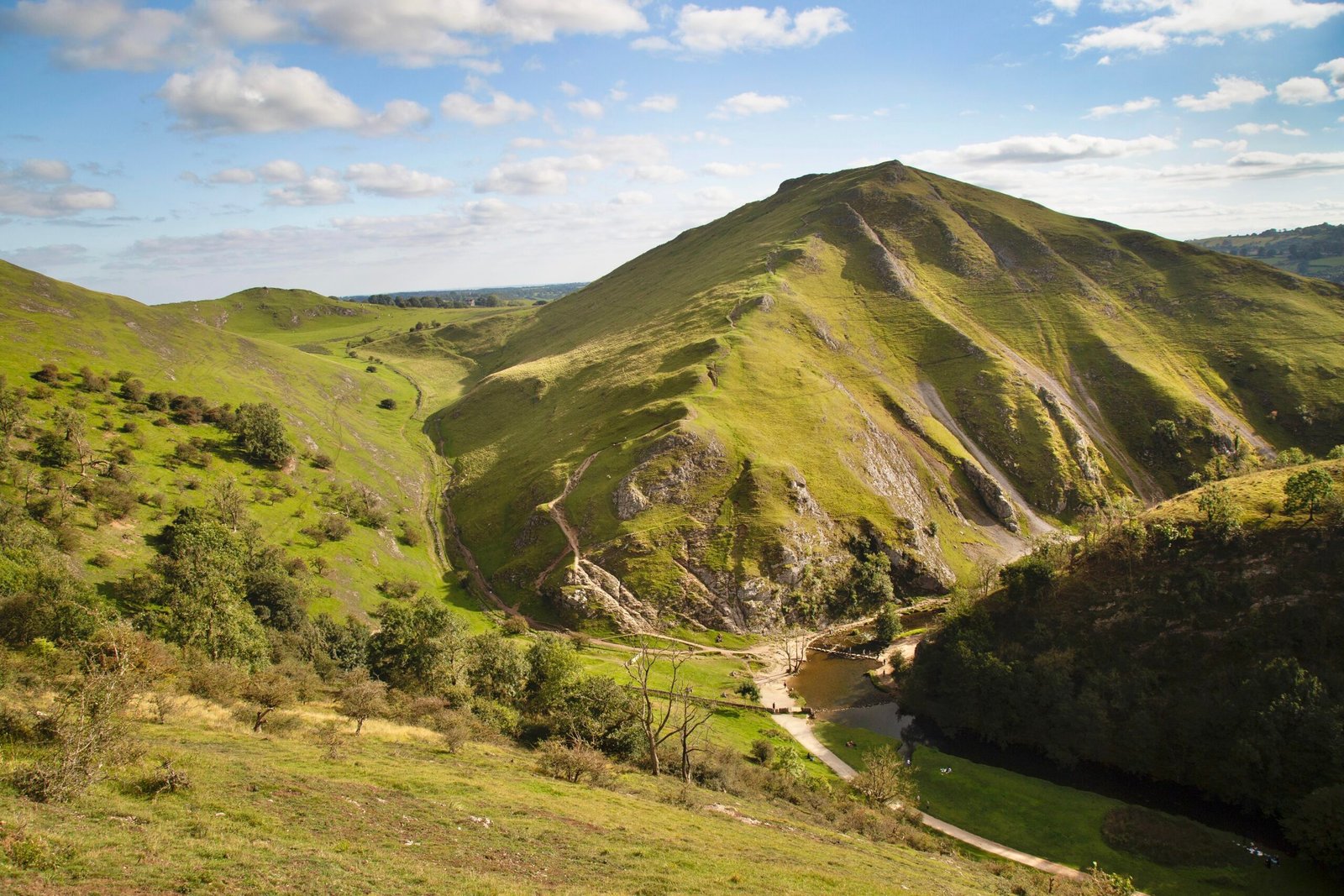 Thorpe Cloud Lin Dale